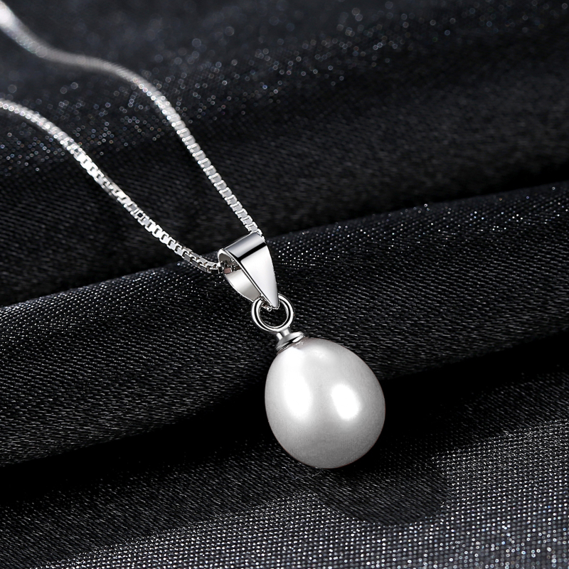 Sterling Silver Oval Pearl Pendant Necklace