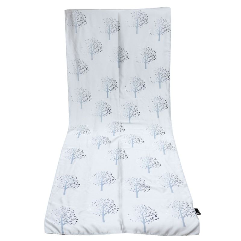 lightweight & breathable scarf,