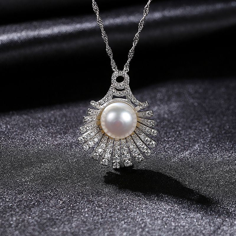 modern pearl necklaces